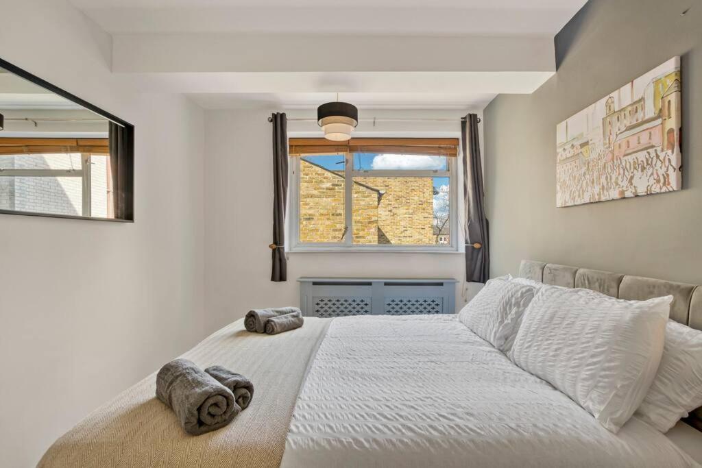 Lovely 3-Bed Clapham Common Londen Buitenkant foto