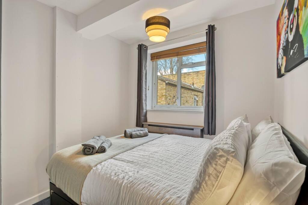 Lovely 3-Bed Clapham Common Londen Buitenkant foto