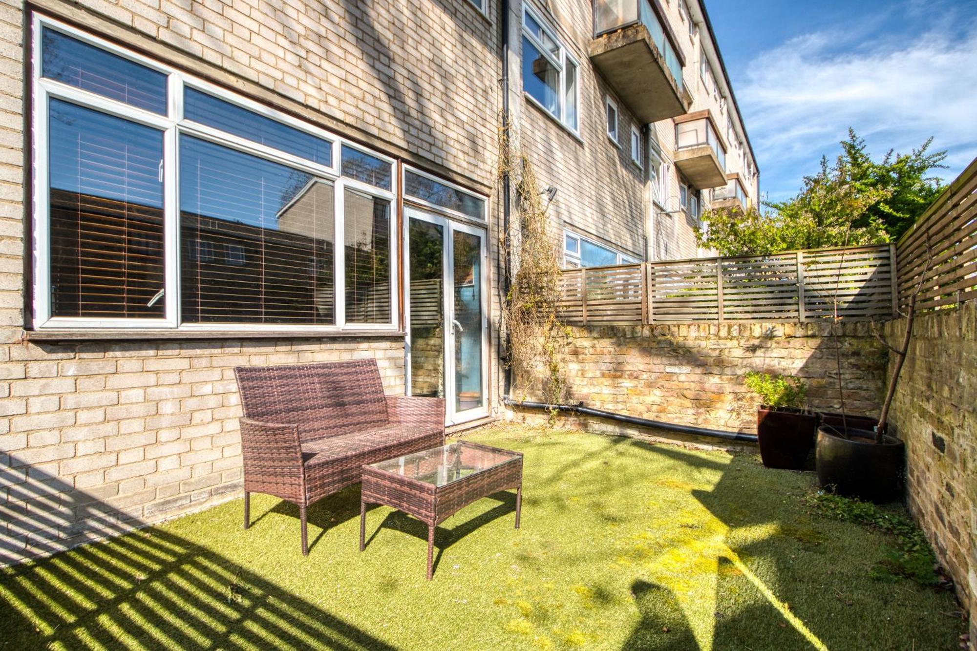 Lovely 3-Bed Clapham Common Londen Buitenkant foto